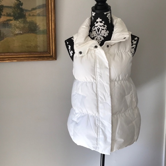 GAP Jackets & Blazers - Gap Size Small Puffer Vest